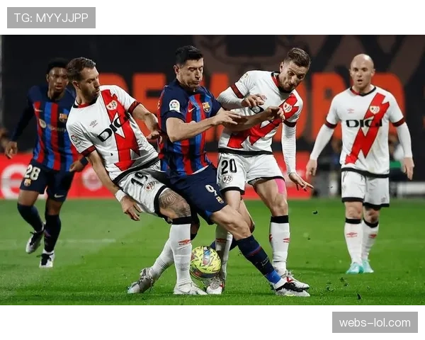 埃尔切4-0大胜巴列卡诺，主场攻势如潮